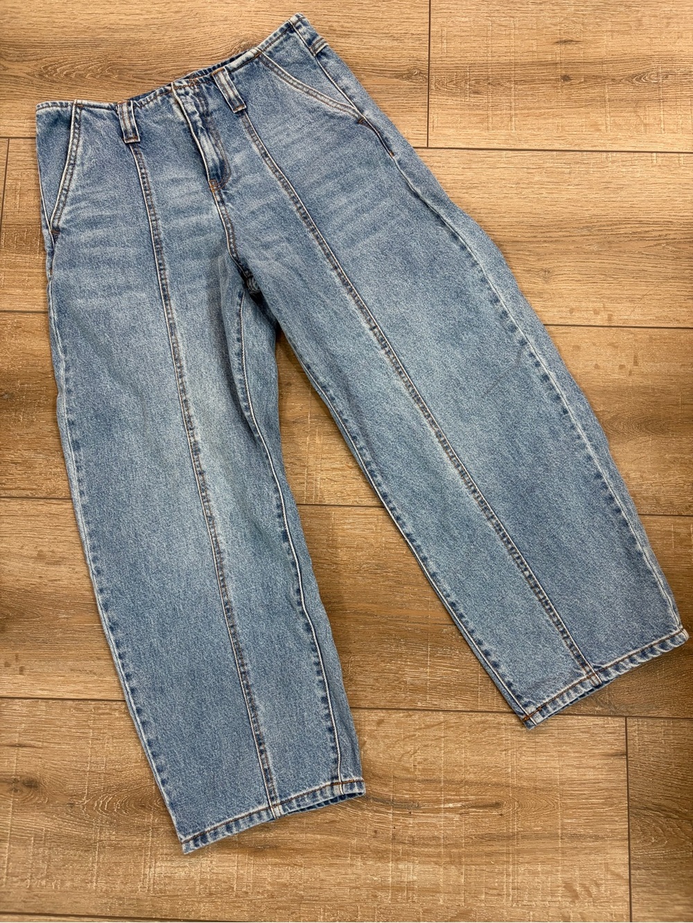 Future Collective Barrel Leg Seam Jeans Size 4
